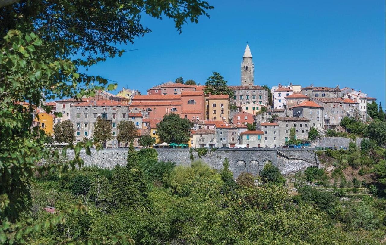 Apartman 2 Bedroom Lovely In Labin